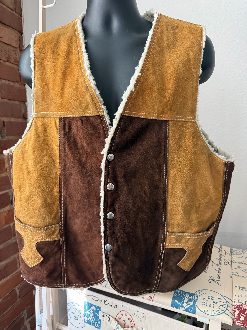 Two-Tone Suede Shearling Vest - Brown & Tan